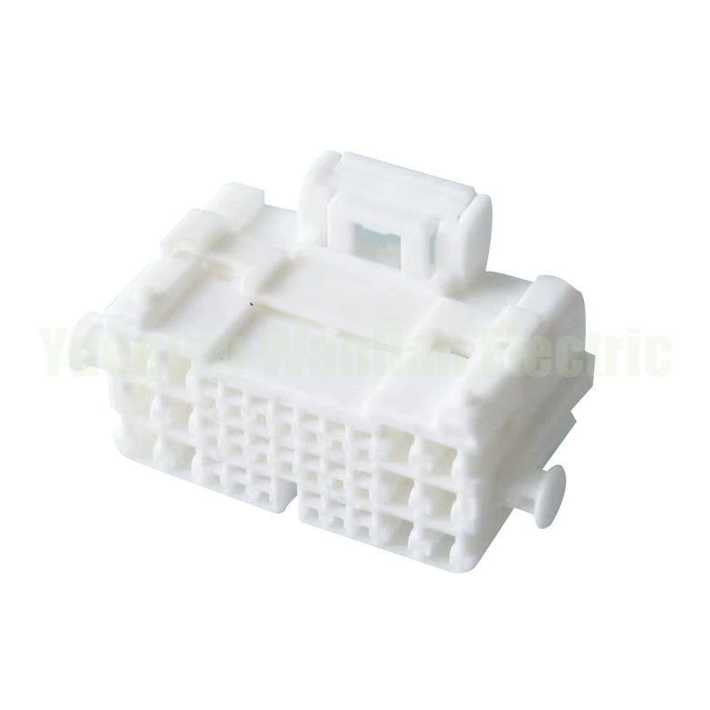 32 পিন MG651711 মোটরগাড়ি বৈদ্যুতিক তারের সংযোগকারী প্লাগ অটো সকেট প্লাস্টিক সংযোগকারী
