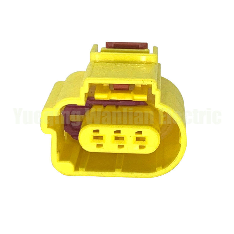 3 পিন 8V0973703 এসি সমাবেশ অটোমোবাইল ওয়্যারিং সকেট গাড়ি তারের তারের জলরোধী সংযোগকারী